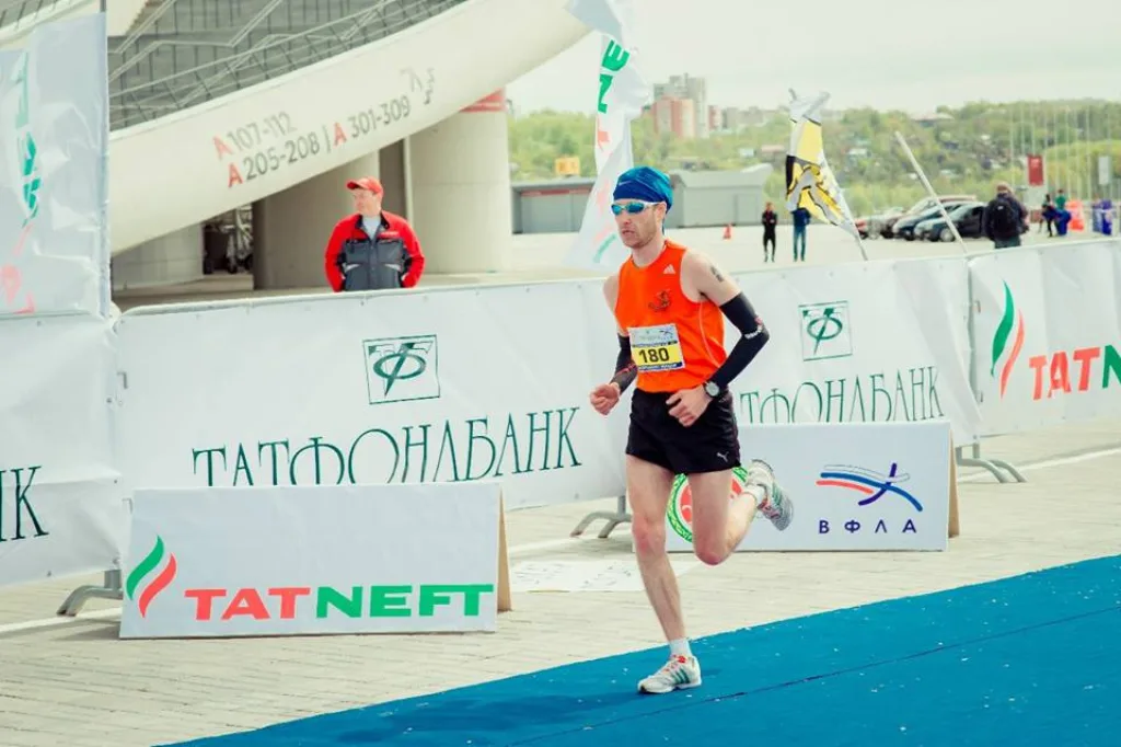 Беговые клубы. Нижегородский марафон беги, герой