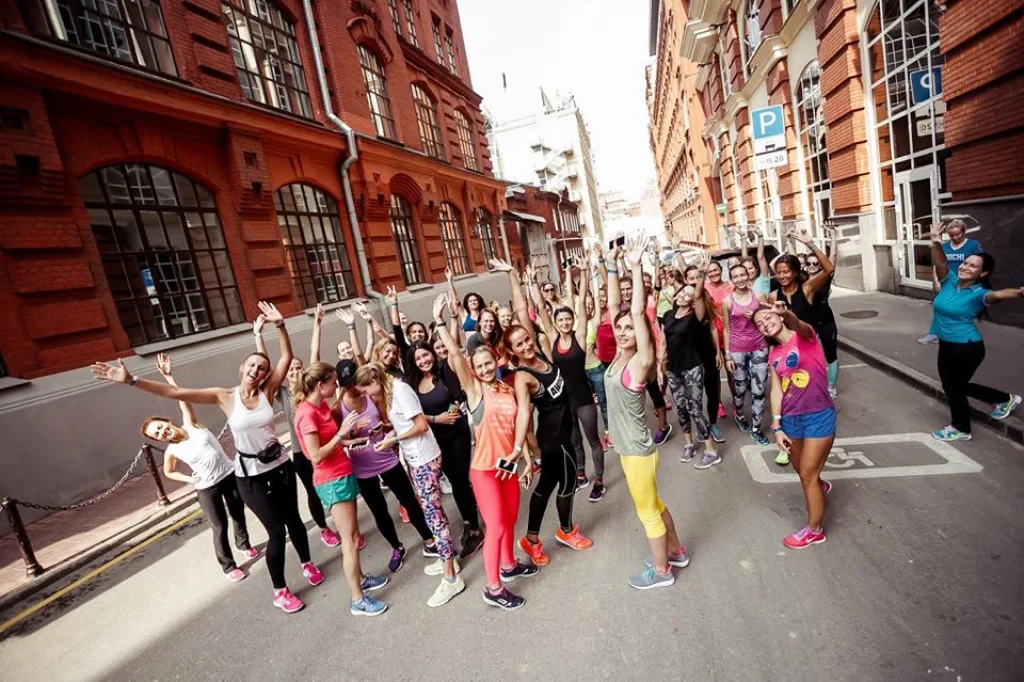 Беговые клубы. Running girls