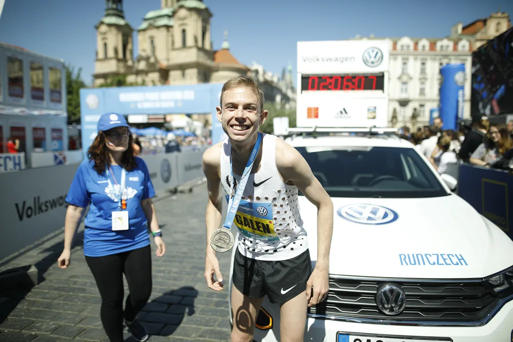 Победитель Prague marathon 2018 Galen Rupp, США