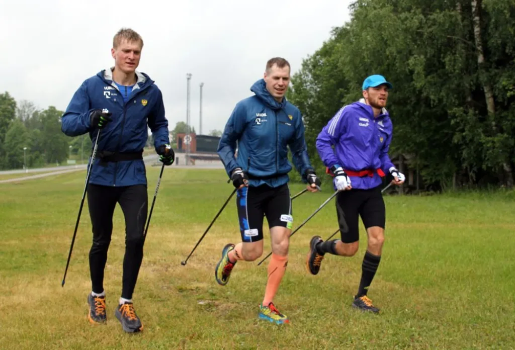 Сергей Устюгов и его коллеги начали тренировки в HOKA ONE ONE