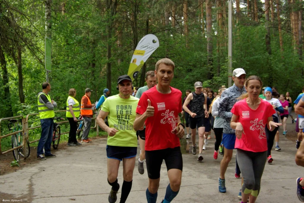 PARKRUN ТОМСК: «МЫ ОДНА БОЛЬШАЯ БЕГОВАЯ СЕМЬЯ»