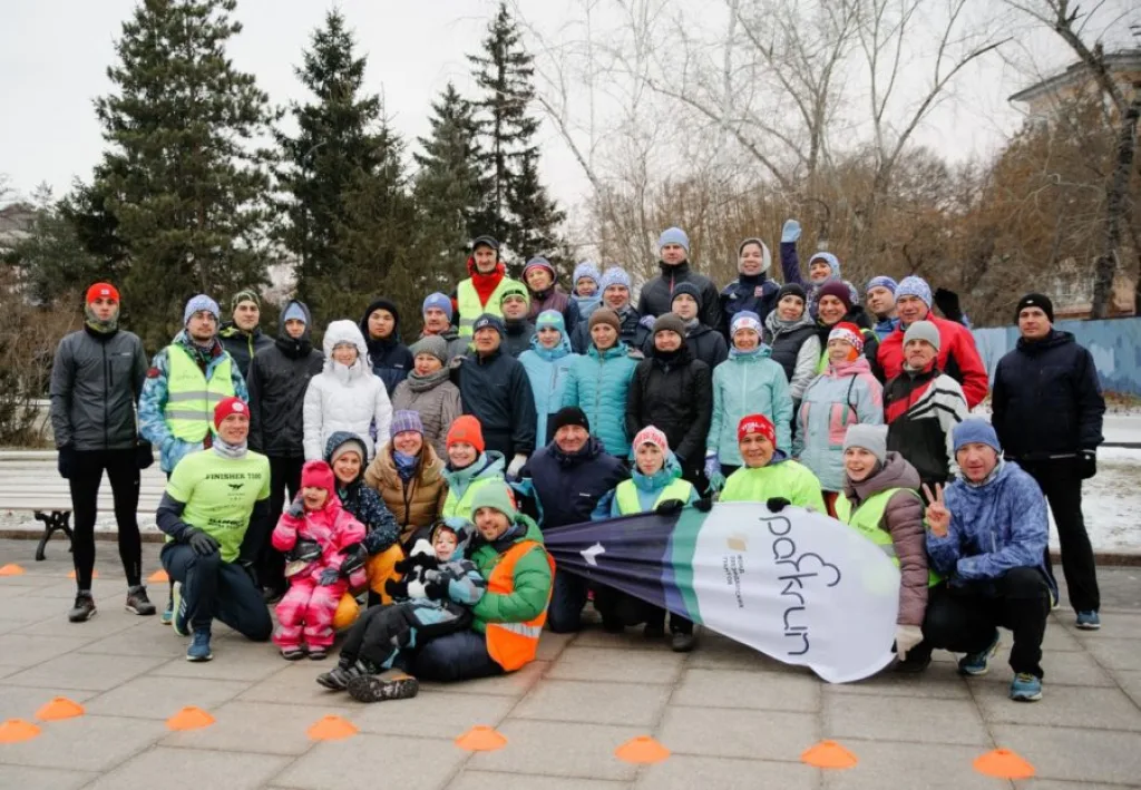 С PARKRUN ОМСК В КАЖДОМ МИЛЛИОННИКЕ РОССИИ ТЕПЕРЬ СУББОТНИЕ ЗАБЕГИ