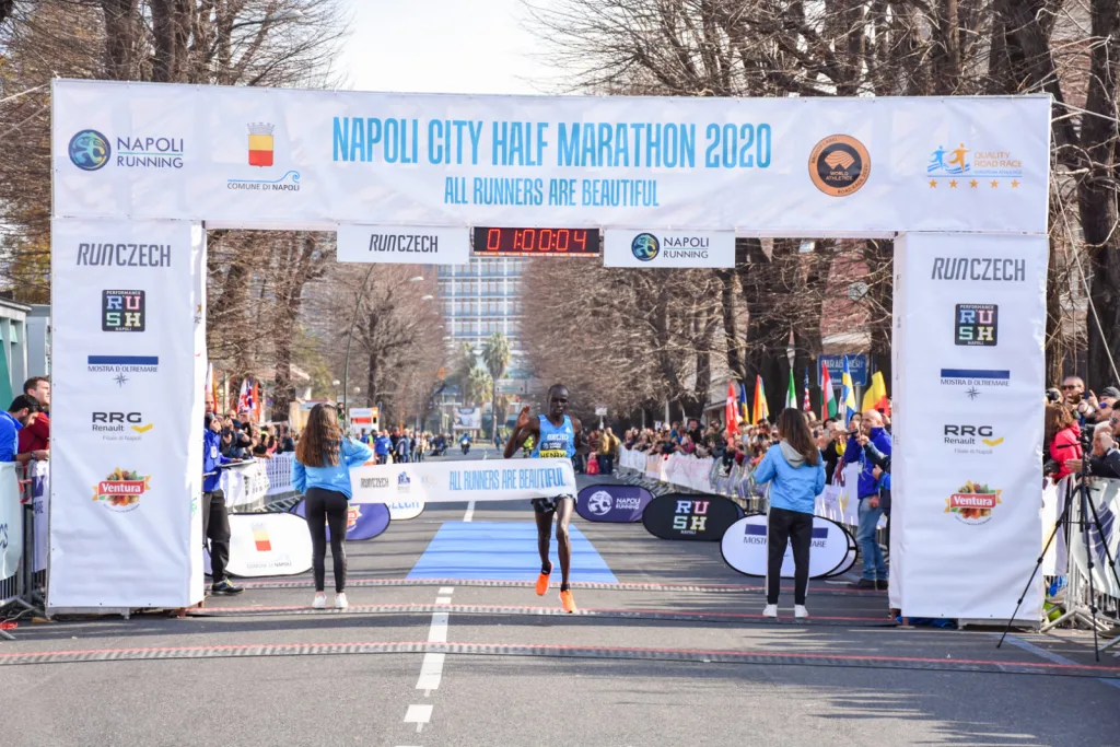 NAPOLI CITY HALF MARATHON 2020. БЫСТРЫЙ, ТЕПЛЫЙ, КРАСИВЫЙ