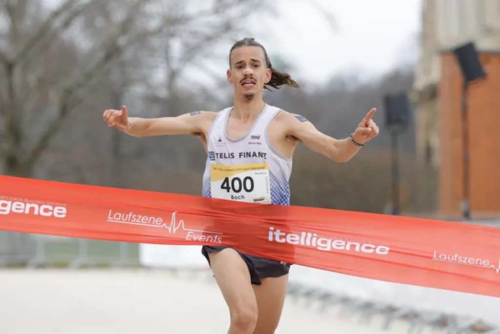 ITELLIGENCE CITYLAUF INVITATIONAL DRESDEN 2021. ХОЛОД И ВЕТЕР, ОЛИМПИЙСКИЙ НОРМАТИВ БЕЗ ПЕЙСМЕЙКЕРА.
