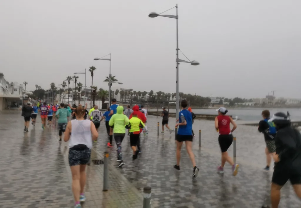 LOGICOM CYPRUS MARATHON беготуризм Верт