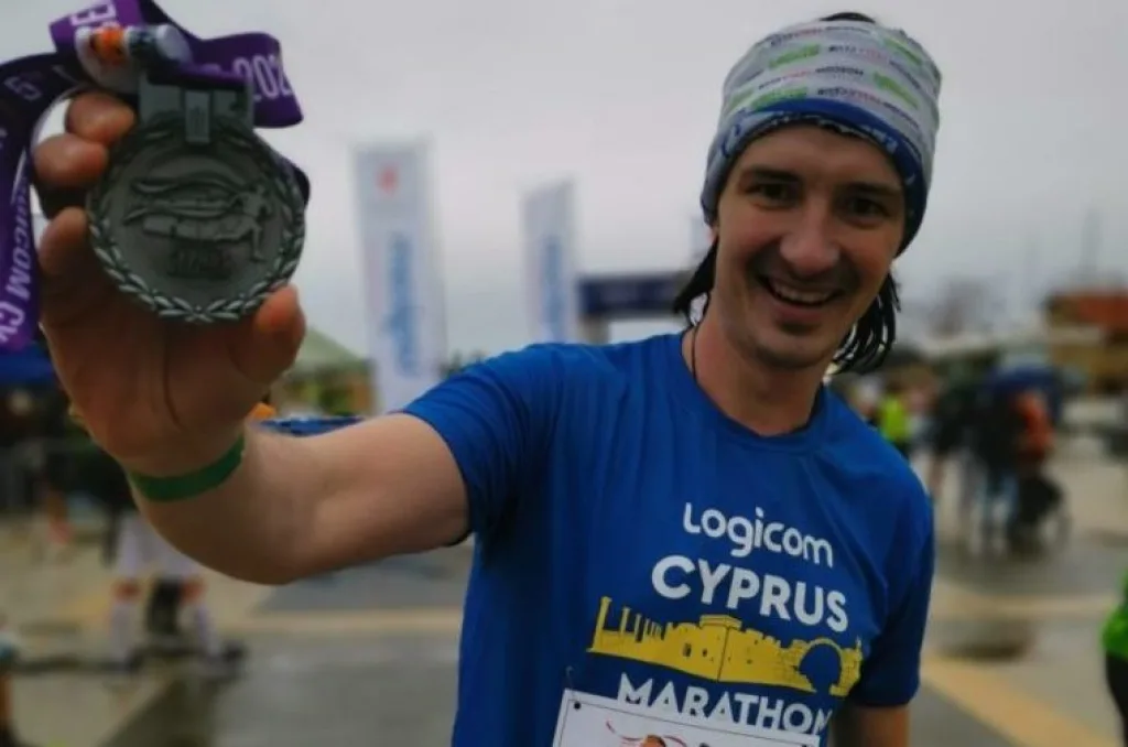LOGICOM CYPRUS MARATHON беготуризм Верт