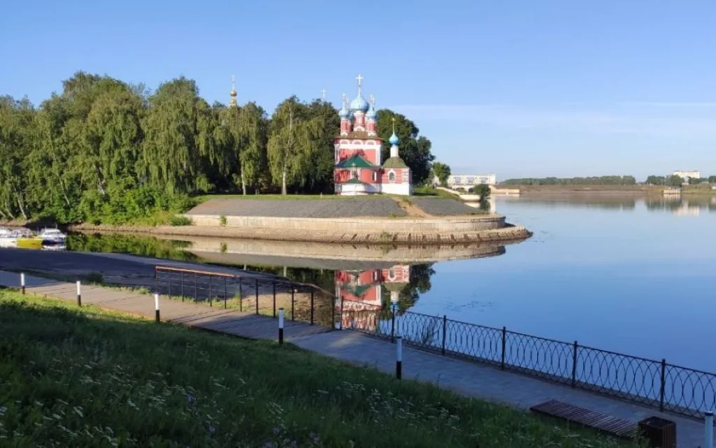 Тест новой трассы полумарафона «Волжский берег» в Угличе серии «Бегом по Золотому кольцу». Что ждет бегунов?