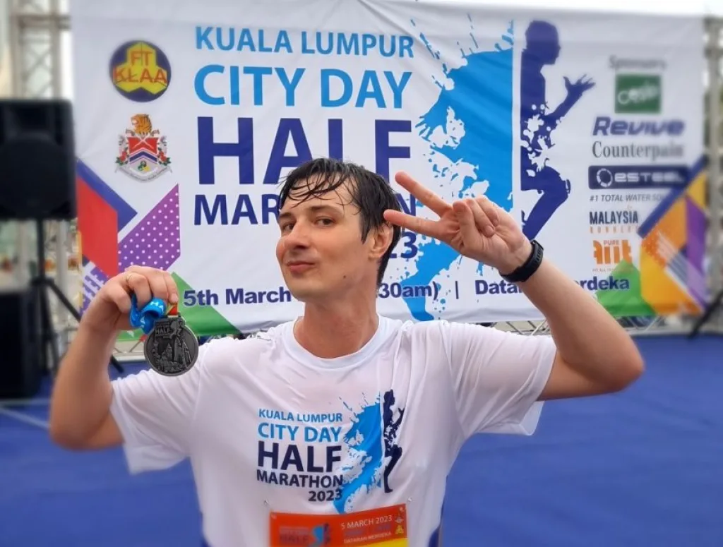 Kuala Lumpur City Day Half Marathon 2023 или как бегать на экваторе