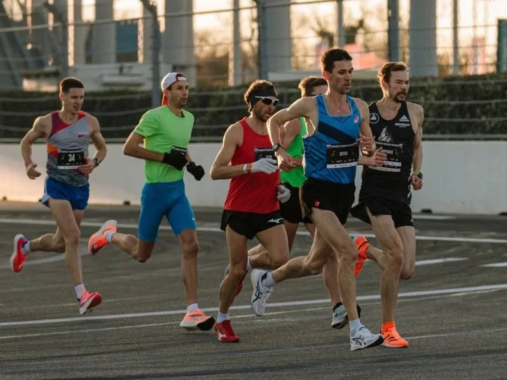 Претенденты на победу чемпионата России по марафону 2023