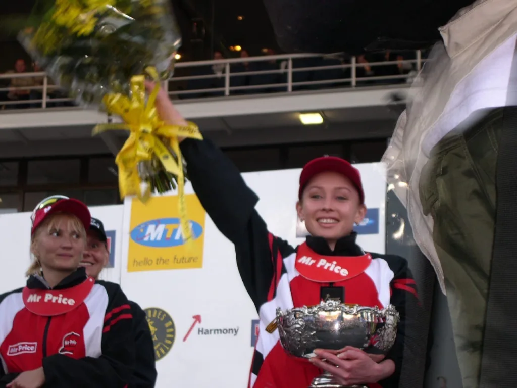 Елена Нургалиева побеждает на ультрамарафоне The Comrades
