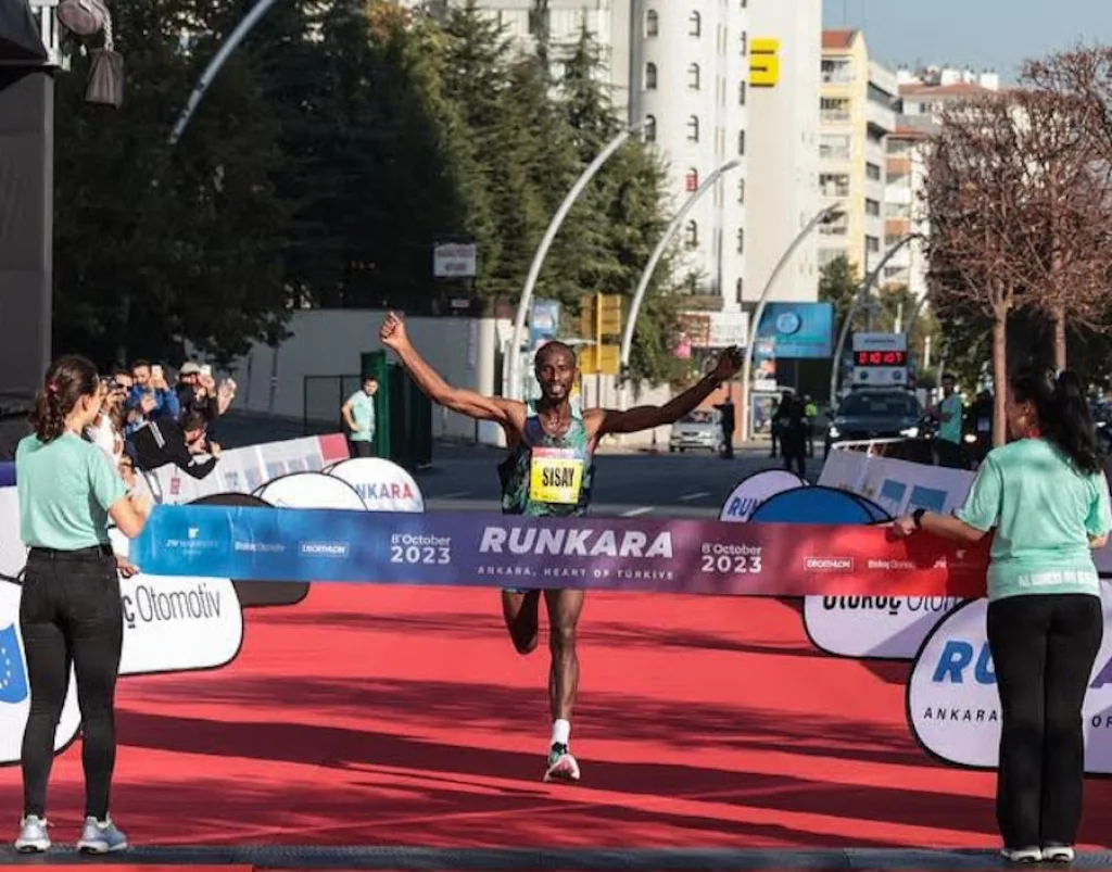 Ankara Half Marathon Runkara 2023. Полумарафон в столице Турции. Победитель Сисай Лемма