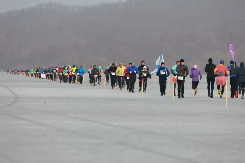 Ледовый полумарафон Magic Vladivostok Ice Run 2024