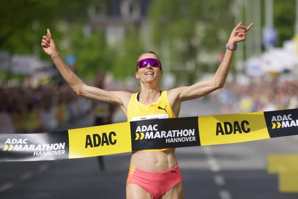 ADAC Marathon Hannover 2024 победительница Domenika Mayer