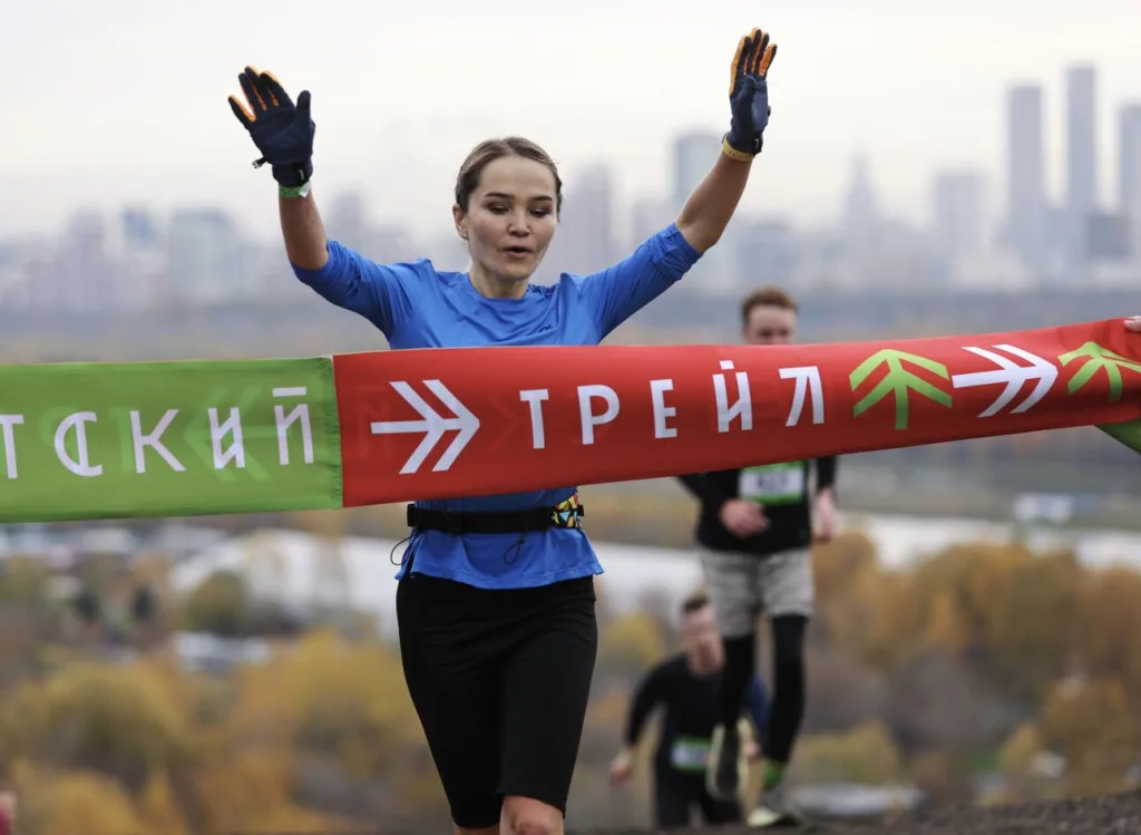 В Крылатском трейле приняли участие около 3000 бегунов