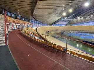 Легкоатлетический манеж Крылатское