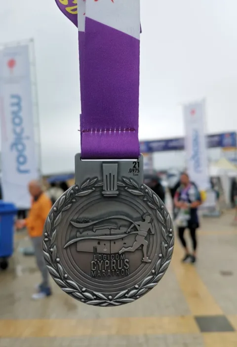 LOGICOM CYPRUS MARATHON беготуризм Верт