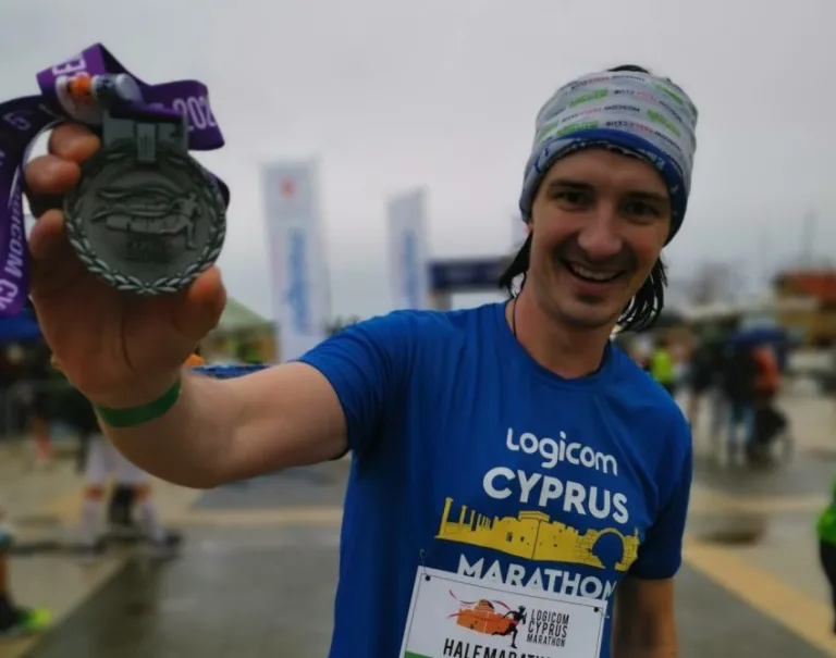 LOGICOM CYPRUS MARATHON беготуризм Верт