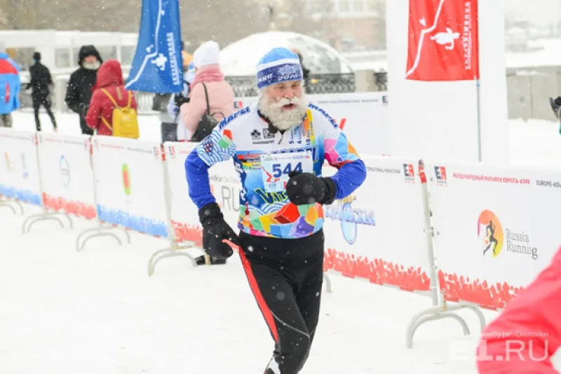 марафон Европа Азия EA marathon Зимний полумарафон