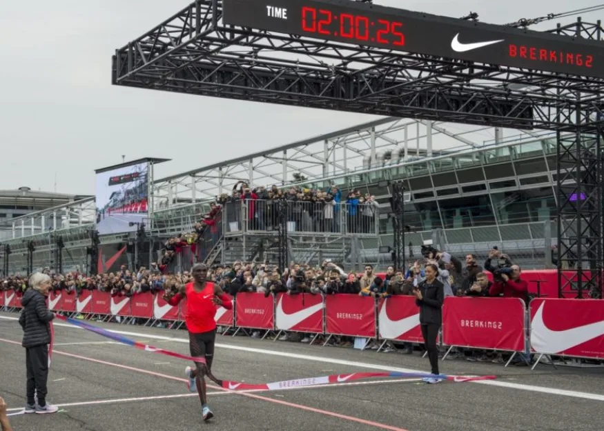BREAKING2. 2:00:25