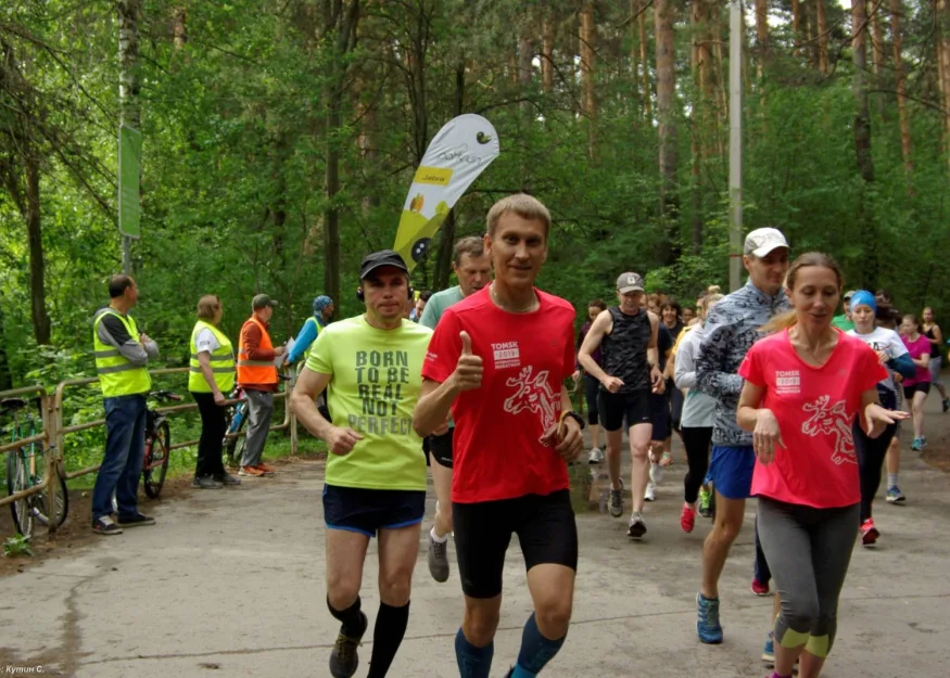 PARKRUN ТОМСК: «МЫ ОДНА БОЛЬШАЯ БЕГОВАЯ СЕМЬЯ»