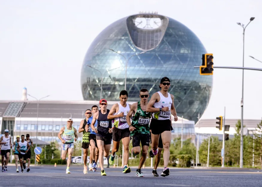 18 июня 2023 года в столице Казахстана городе Астана прошел Astana Half Marathon