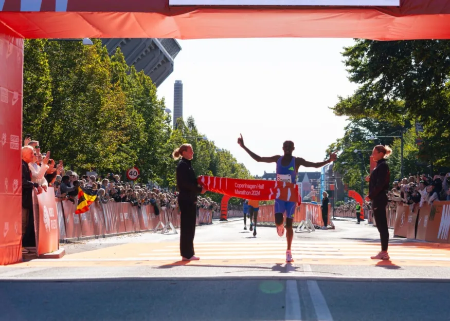 Copenhagen Half Marathon - чемпион мира быстрее мирового рекордсмена