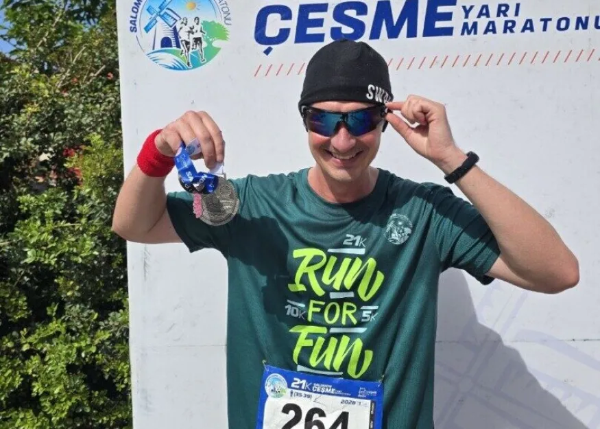 Salomon Çeşme Half Marathon 2026 – морской бриз ровных дорог